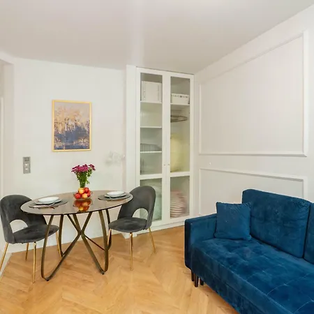 Mki - Chmielna 73 C Center * Βαρσοβία